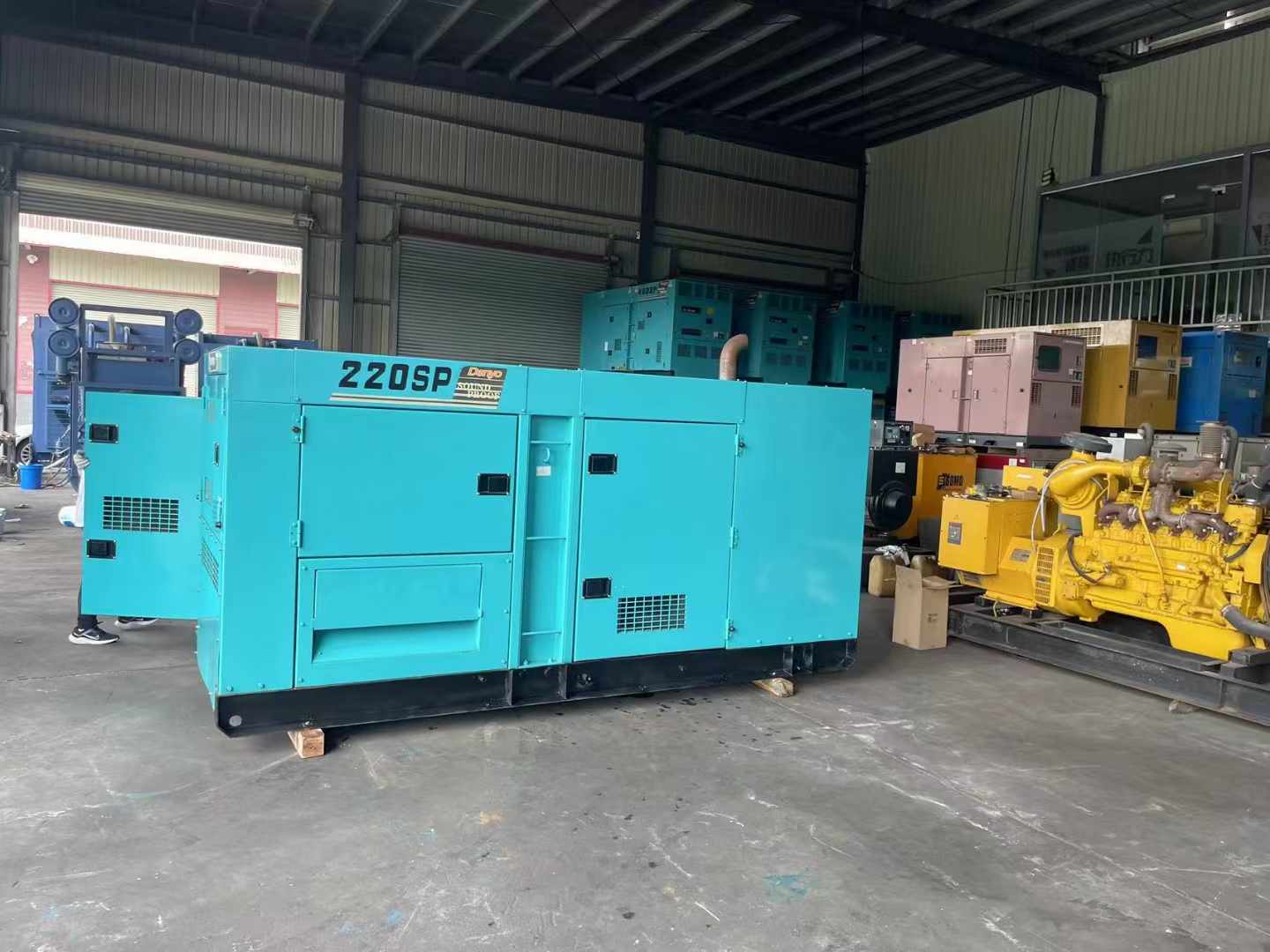 滨湖800kW 柴油发电机的输出电流波动范围是多少？