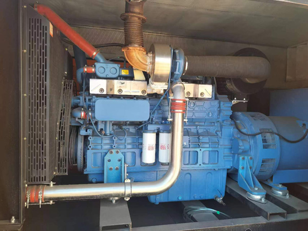 滨湖柴油发电机组一般有几种电压输出？