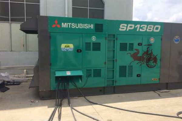 滨湖为什么有些柴油发电机组的输出电压可以调节？