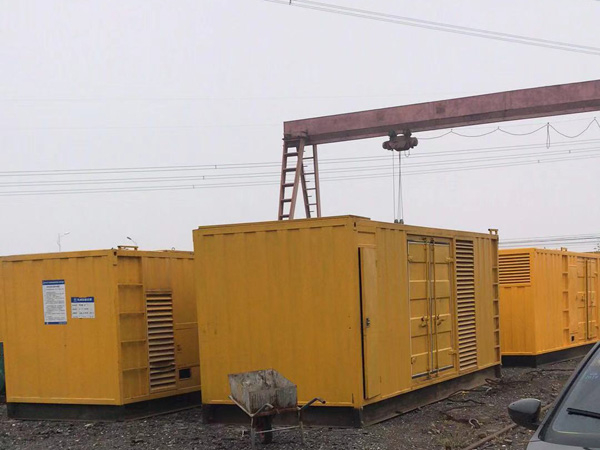 滨湖100kw柴油发电机组每小时油耗？